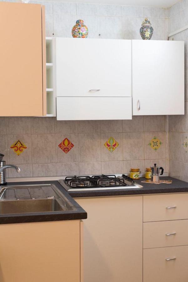 Napoli Centro Apartment A Balcony In The Heart Of Наполи Екстериор снимка