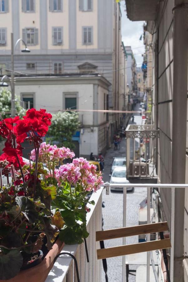Napoli Centro Apartment A Balcony In The Heart Of Наполи Екстериор снимка